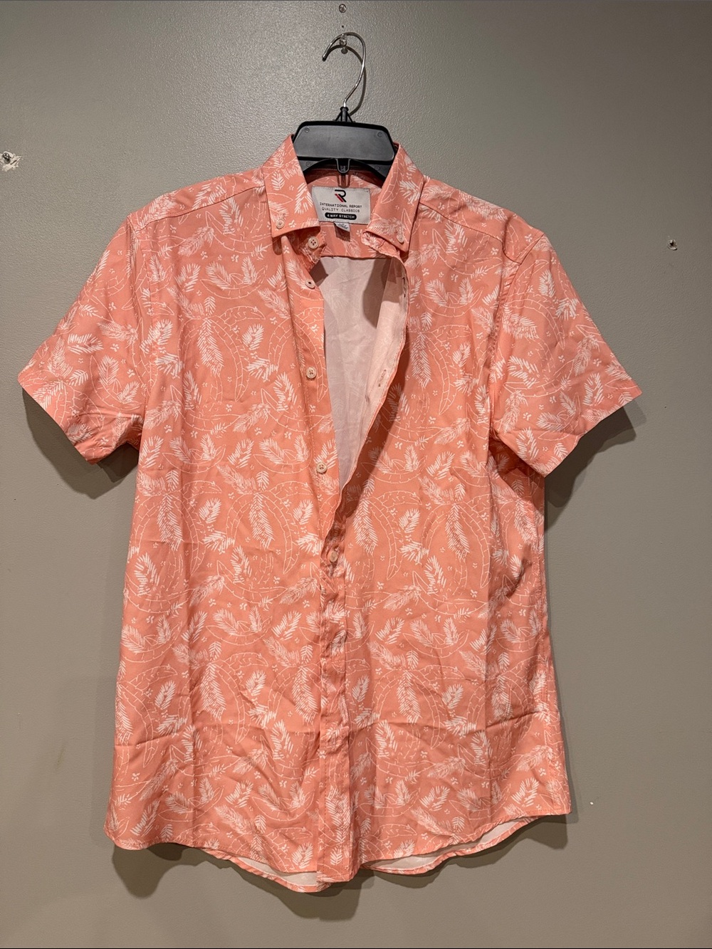 Rockport Coral & White Short-Sleeve Floral Button-Down Shirt